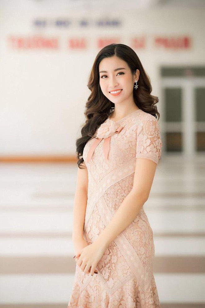 2 năm sau đăng quang, bây giờ HH Đỗ Mỹ Linh mới bước vào cuộc đua khoe dáng với hình ảnh diện bikini nóng bỏng 2 năm sau đăng quang, bây giờ HH Đỗ Mỹ Linh mới bước vào cuộc đua khoe dáng với hình ảnh diện bikini nóng bỏng